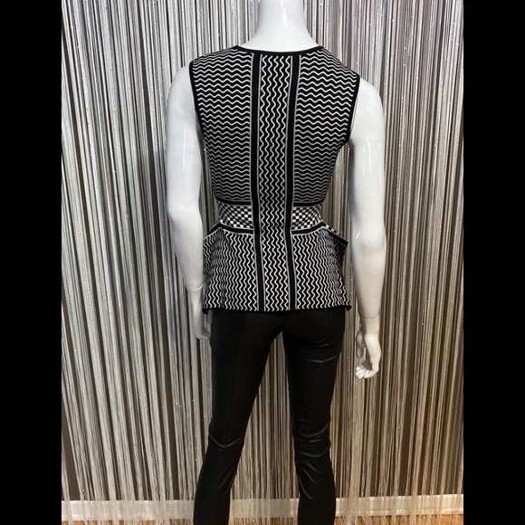 🔻SALE🔻BCBGMAXAZRIA🔹NEW CONDITION - Picture 5 of 10